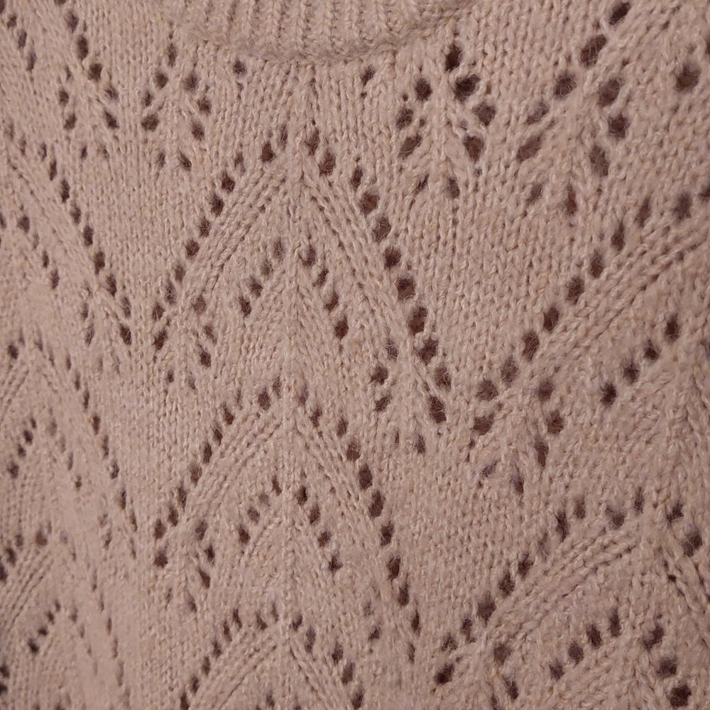 Old Navy Cream Knit Sweater - Picture 4 of 5